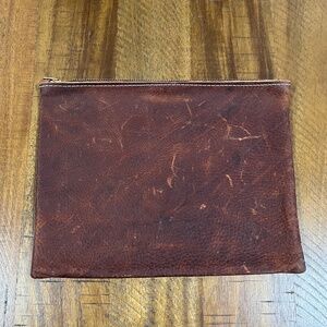 GUC KMM&Co Medium Tan Kodiak Leather Pouch